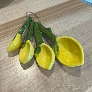 Lemon nesting measuring spoons Italy Capri kitchen utensils